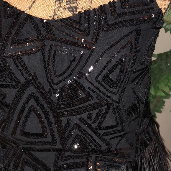 NWOT Feather & Sequined Top - Picture 3 of 8